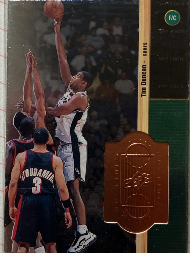 1998 UD SPx Finite Tim Duncan  ﻿Series One #68