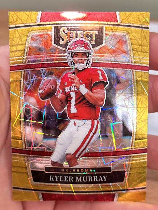 2022 Panini Select Draft Picks Kyler Murray Gold Lazer Prizm #43