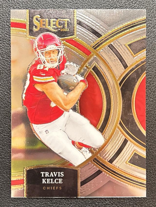 2023 Panini Select Travis Kelce Premier Level #150