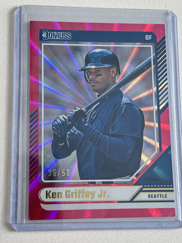 2024 Donruss Ken Griffey Jr. ﻿Base Pink Laser /50 #21