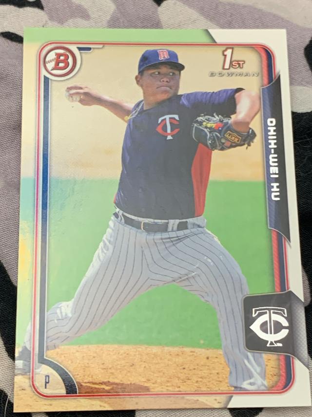 2015 Bowman Chih-Wei Hu Prospects Set Black Refractor #BP112