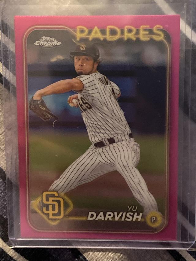 2024 Topps Chrome Yu Darvish ﻿Base Set Pink Refractors #237