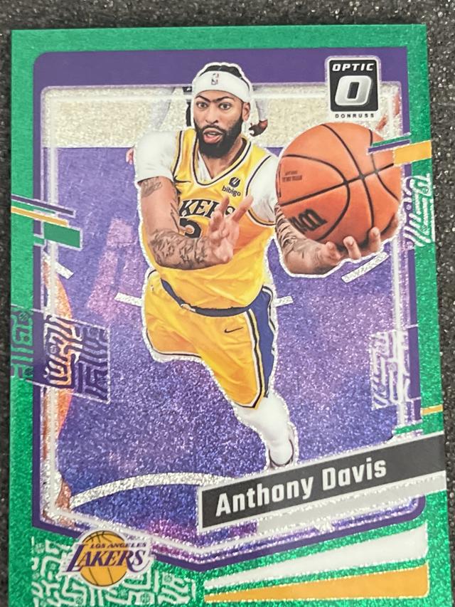 2023-24 Donruss Optic Anthony Davis ﻿Base Set Green Glitter /77 #144