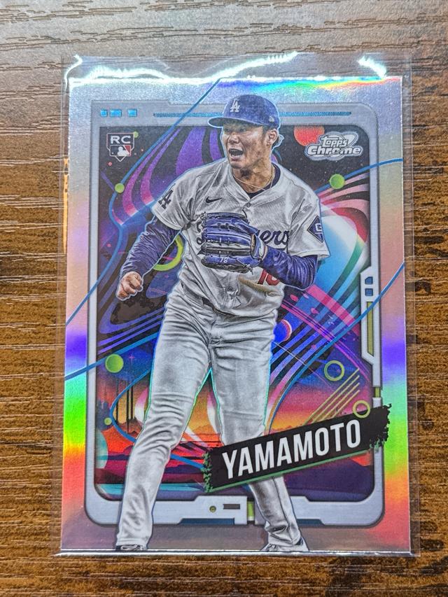 2024 Topps Cosmic Chrome Yoshinobu Yamamoto Refractor #125