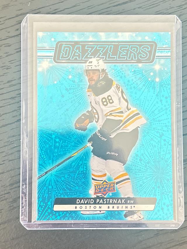 2023-24 Upper Deck Series 1 David Pastrnak Dazzlers Blue Set #DZ-32