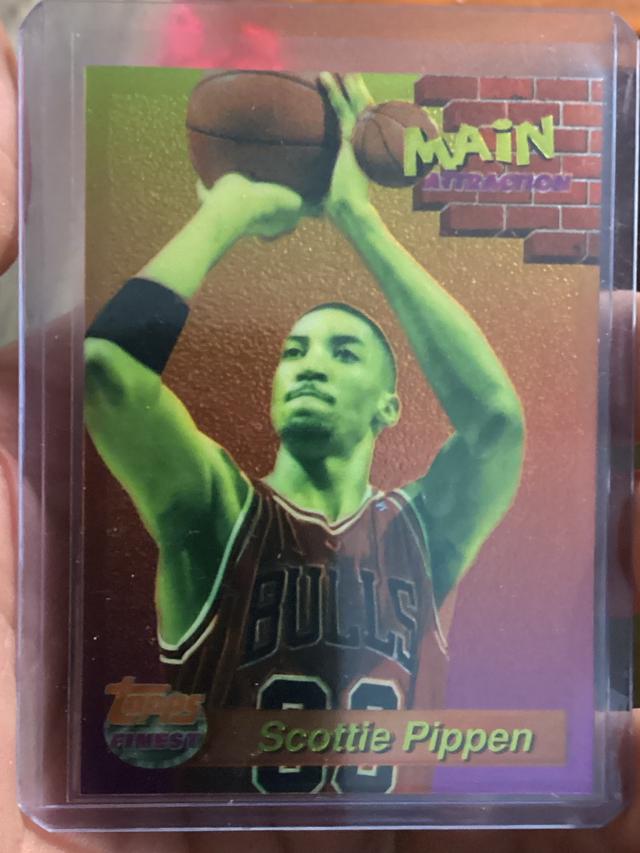 1993-94 Topps Finest Basketball Scottie Pippen - Chicago Bulls #4