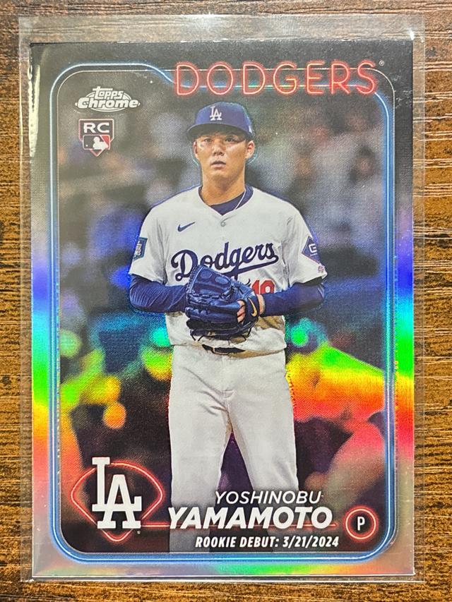 2024 Topps Chrome Update Yoshinobu Yamamoto ﻿Refractor #USC108 Dodgers Rookie RC