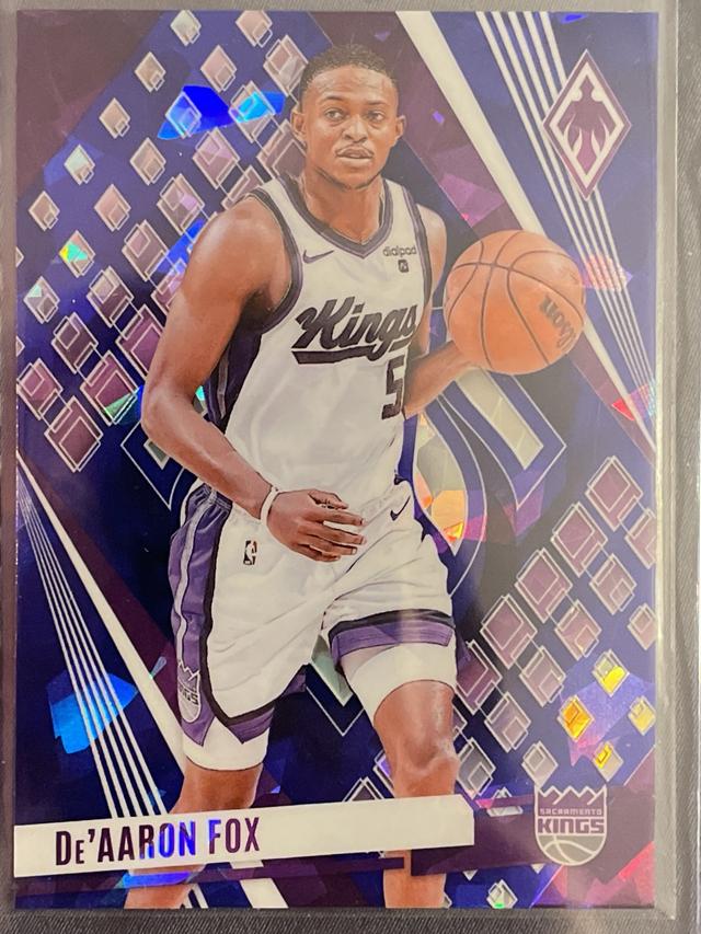 2023-24 Panini Phoenix Basketball De'Aaron Fox ﻿Base Set Blue Ice #90