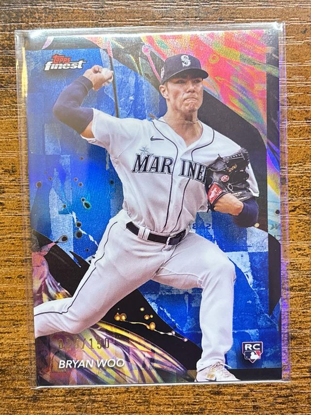 2024 Topps Finest Bryan Woo Blue Refractor /150 #171 Mariners Rookie RC