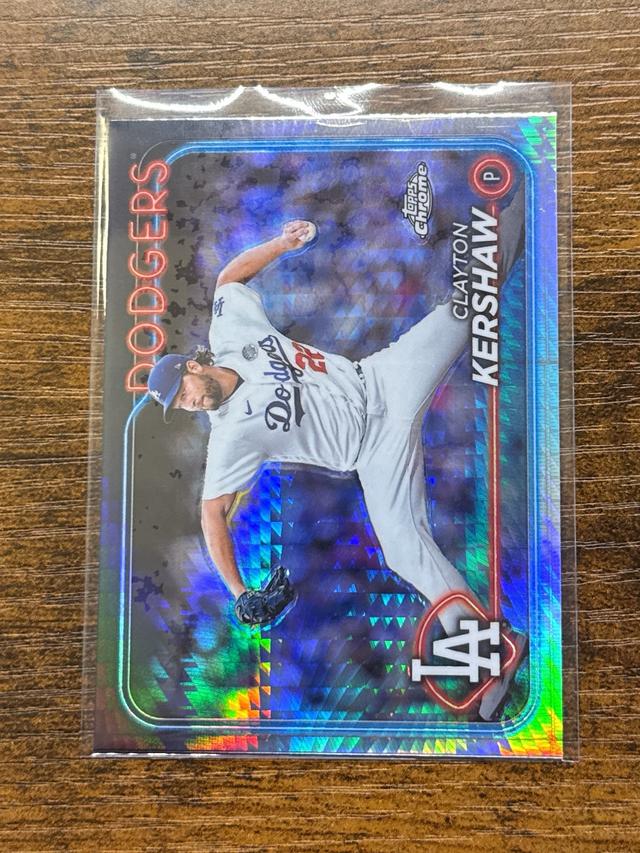 2024 Topps Chrome Clayton Kershaw Prism Refractors #110