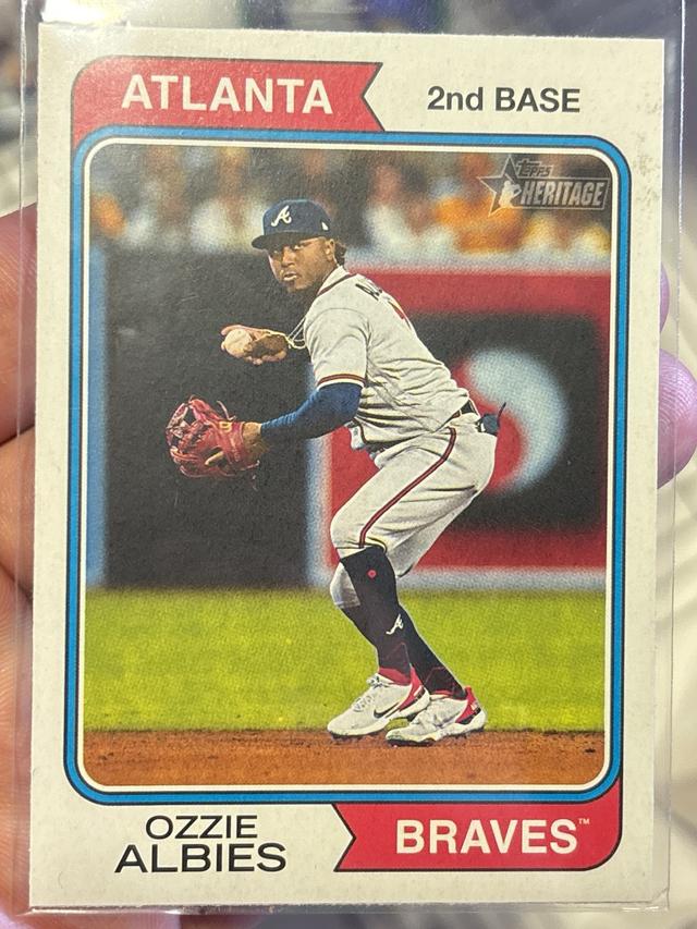 2023 Topps Heritage Ozzie Albies BASE #25