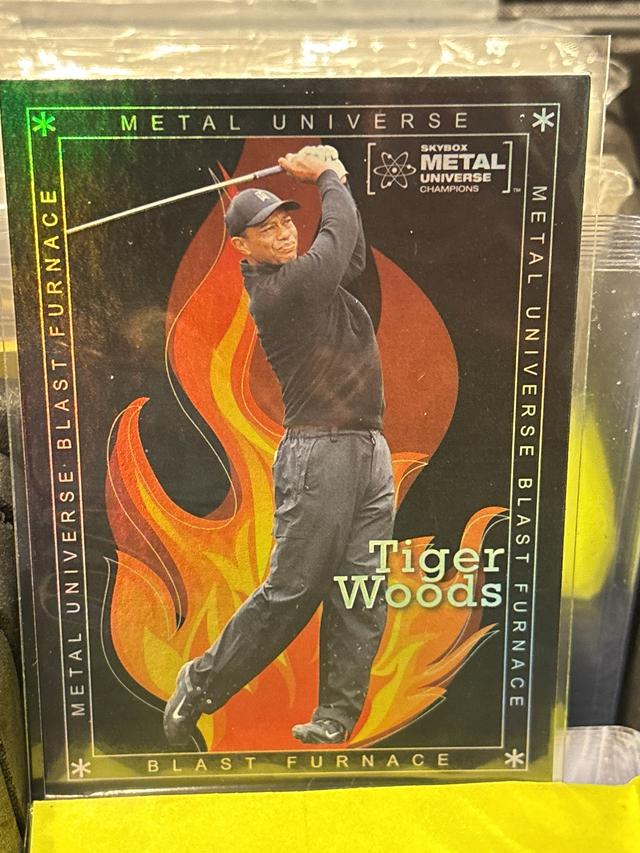 2021 SkyBox Metal Universe Champions Tiger Woods Blast Furnace Set #BF-20