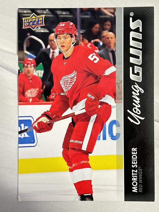 2021-22 Upper Deck Series 2 Moritz Seider Base Young Guns Jumbo Set #469