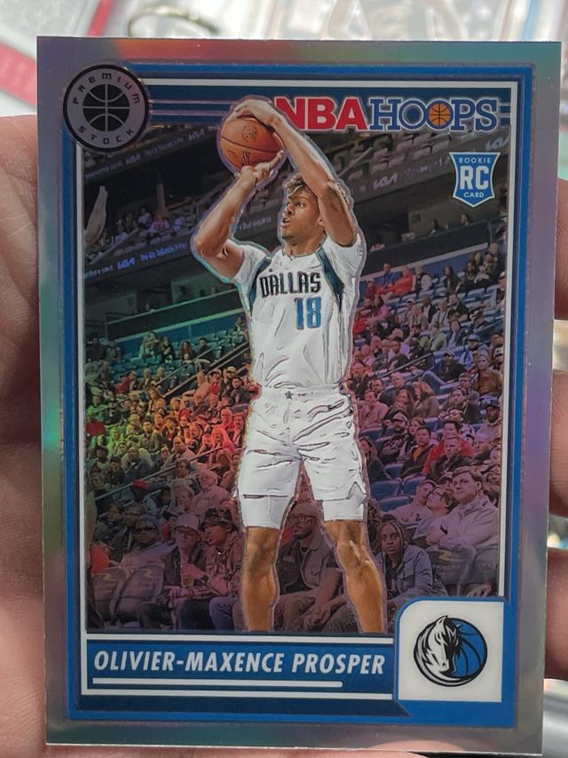 2023-24 Panini Hoops Premium Stock Olivier-Maxence Prosper Silver Prizms #103