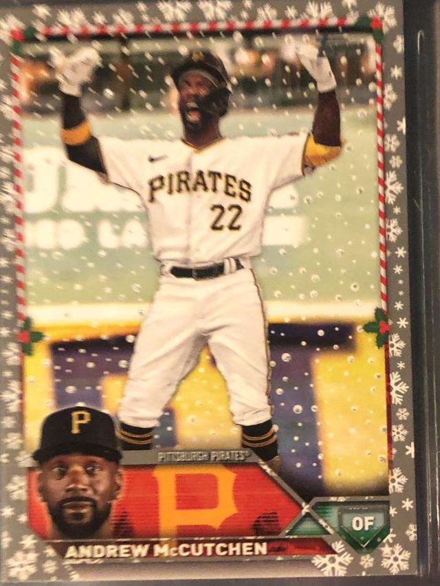 2023 Topps Holiday Andrew McCutchen BASE CARDS Metallic Holiday #H44