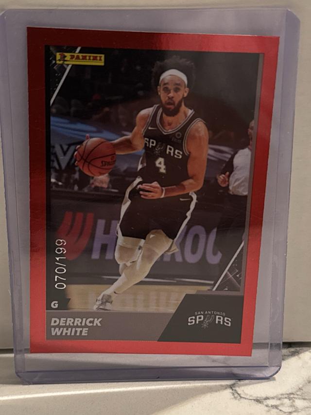 2021-22 Panini NBA Sticker & Card Collection Derrick White Red /199 #40