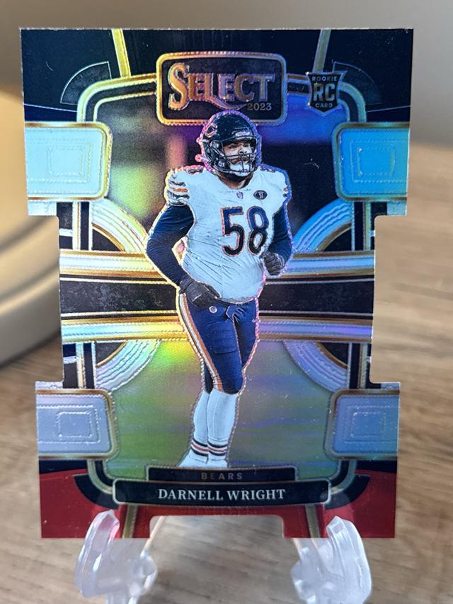 2023 Panini Select Darnell Wright ﻿Base Set Black/Red Prizms Die #17