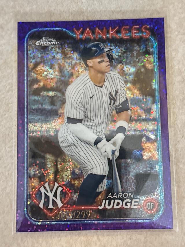 2024 Topps Chrome Aaron Judge ﻿Base Set Purple Speckle Refractors /299 #50