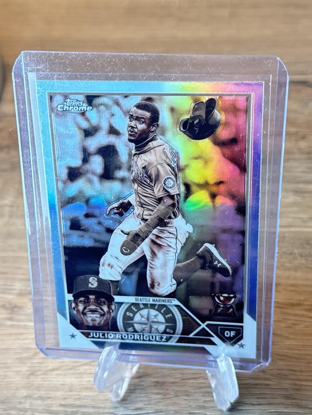 2023 Topps Chrome Julio Rodríguez BASE CARDS I Sepia Refractor #200