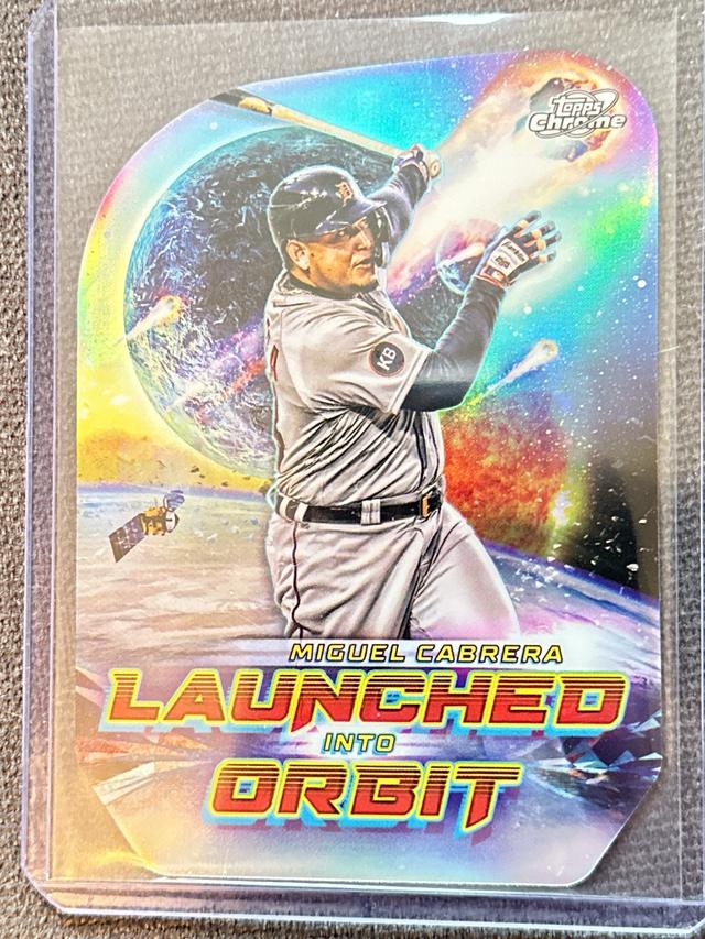 2023 Cosmic Chrome Miguel Cabrera LAUNCHED INTO ORBIT #LIO-8