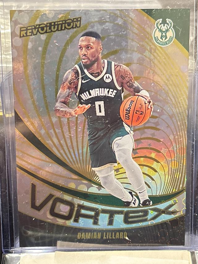 2023-24 Panini Revolution Damian Lillard Vortex #31