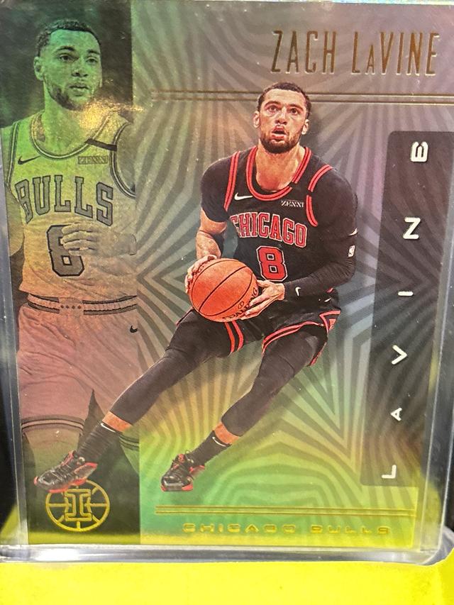 2019-20 Panini Illusions Basketball Zach LaVine Illumination Set #9