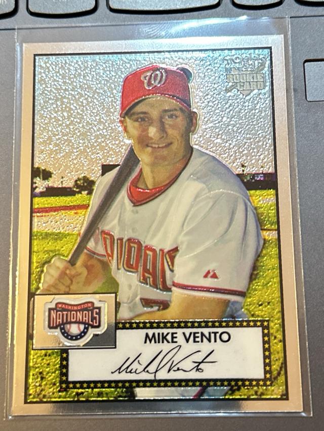 2006 Topps 52 Mike Vento Chrome Parallel /1952 #TCRC52