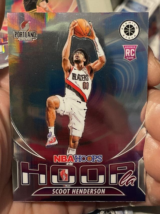 2023-24 Panini Hoops Premium Stock Scoot Henderson Hoopla #13