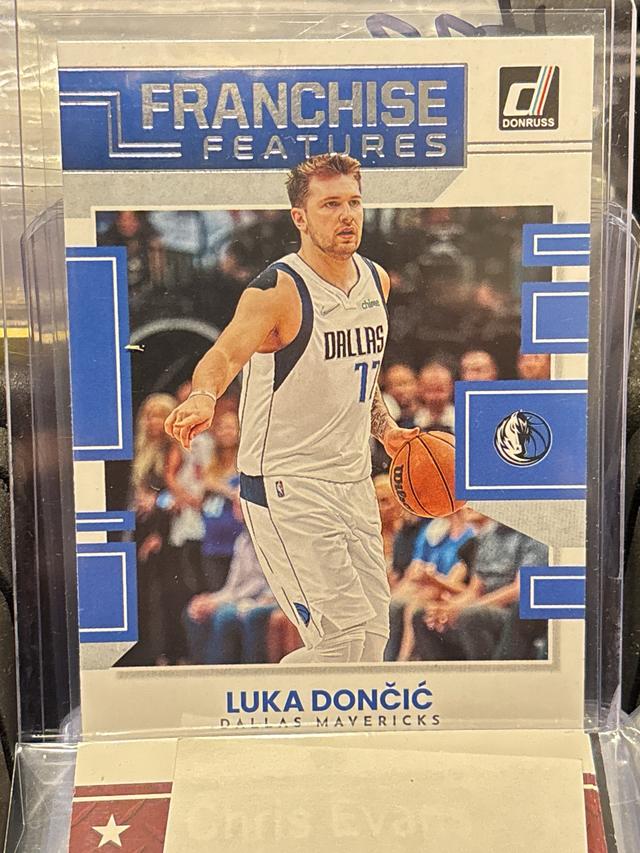 2022-23 Donruss Luka Doncic Franchise Features Set #26