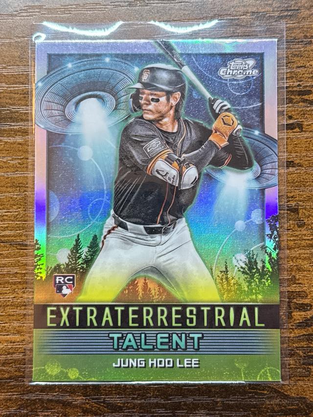 2024 Topps Cosmic Chrome Jung Hoo Lee Extraterrestrial Talent RC Giants #ET-22