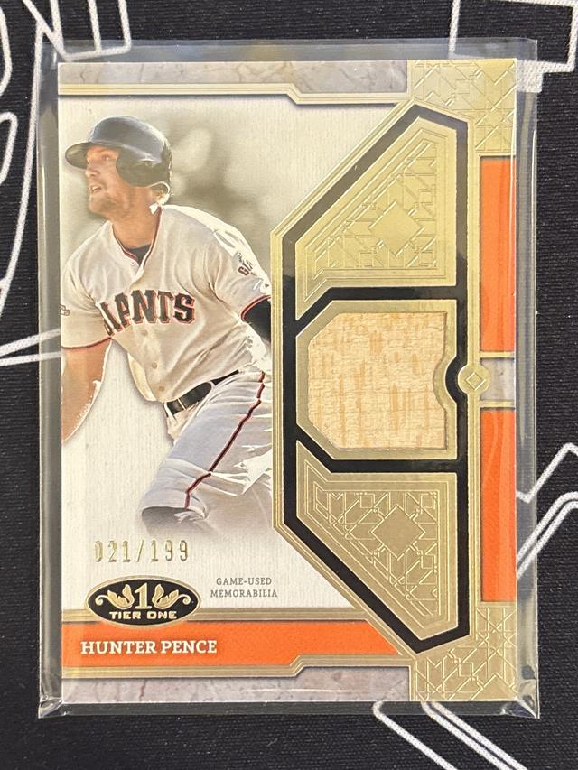 2024 Topps Tier One Hunter Pence Bat Relic /199 #T1R-HP Giants