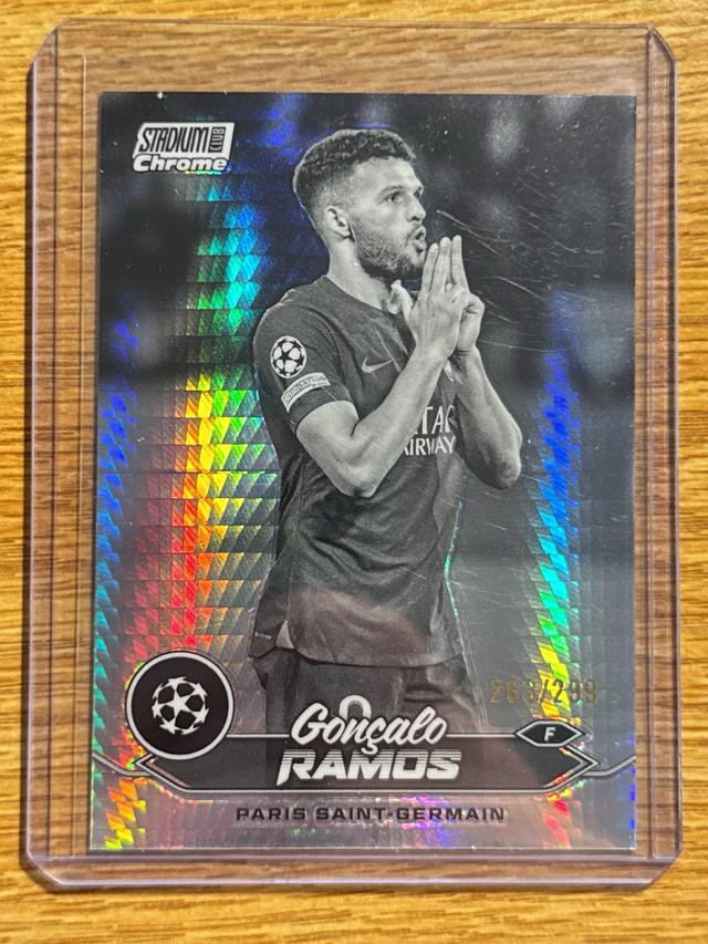 2023-24 Topps Stadium Club Chrome UEFA Gonçalo Ramos Black and White Refractors