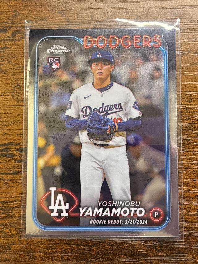 2024 Topps Chrome Update Yoshinobu Yamamoto ﻿Base Set #USC108