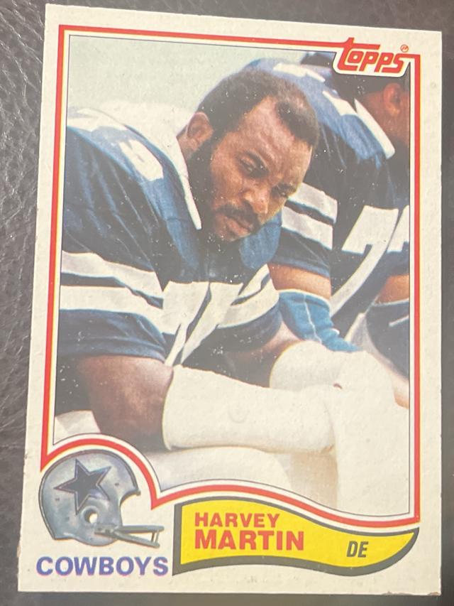 1982 Topps Football Harvey Martin Base Set #320