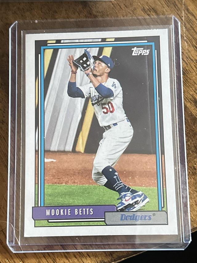 2021 Topps Update Mookie Betts TOPPS 1992 REDUX #T92-1