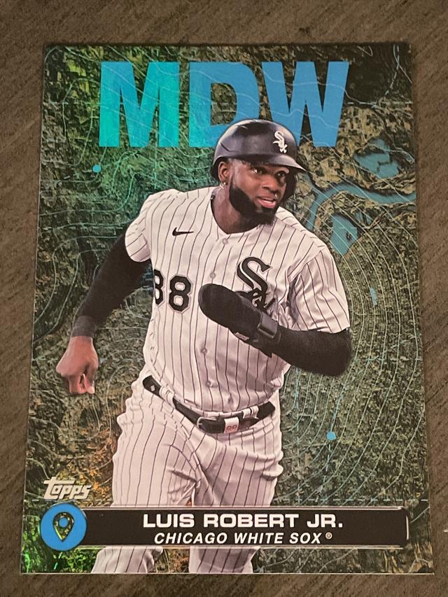 2024 Topps Series 2 Luis Robert Jr. CITY TO Blue #CTC-23