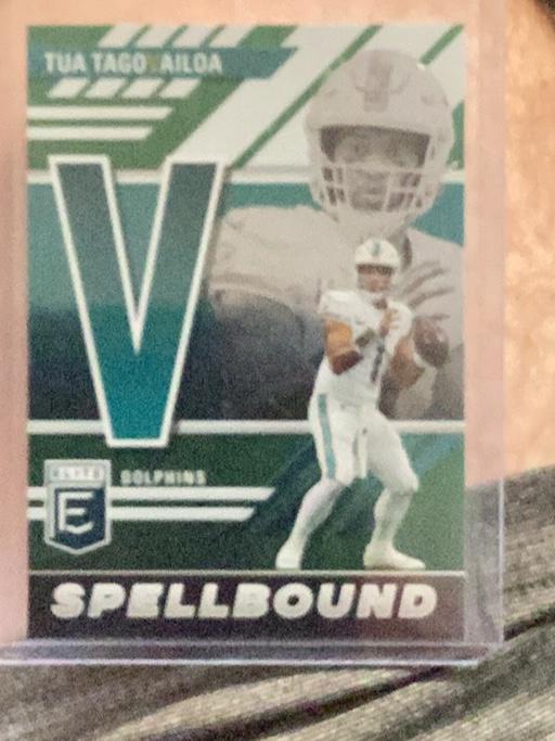 2023 Donruss Elite Football Tua Tagovailoa Spellbound Set #SB-TT5