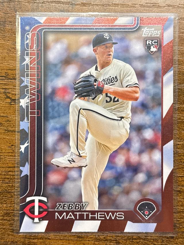 2025 Topps Series 1 Zebby Matthews SSP Independence Day /76 #283 RC Twins