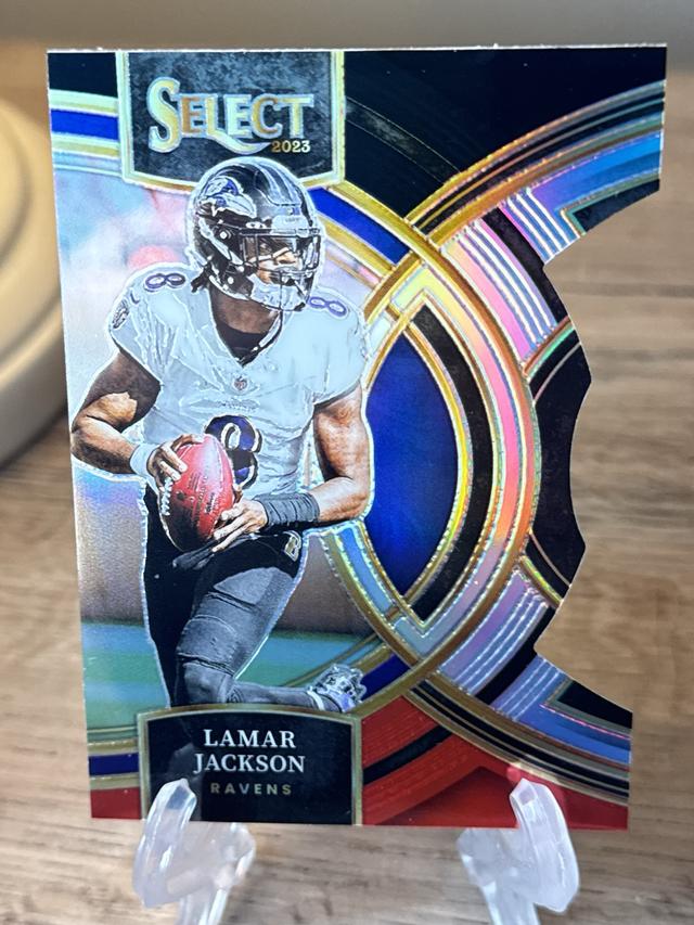 2023 Panini Select Lamar Jackson Premier Level Black/Red Prizm Die #190