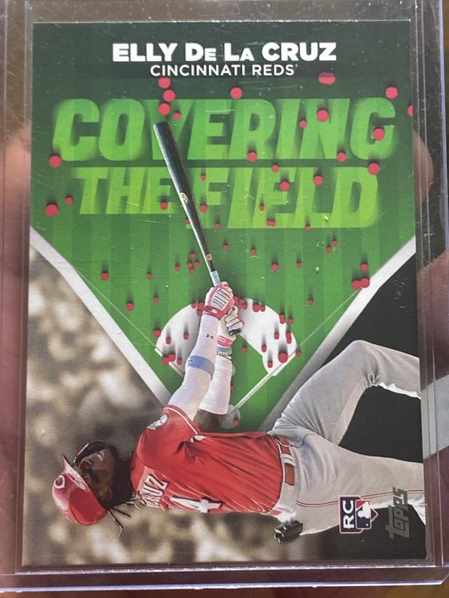 2024 Topps Series 2 Elly De La Cruz COVERING THE FIELD #CTF-14