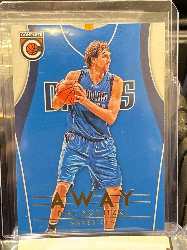 2016-17 Panini Complete Basketbal Dirk Nowitzki Home and Away Set #7