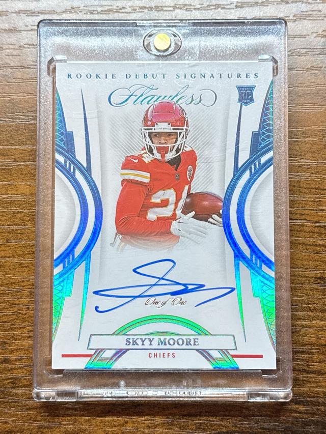 2022 Panini Flawless Skyy Moore Auto Kansas City Chiefs 1/1 One of One RC