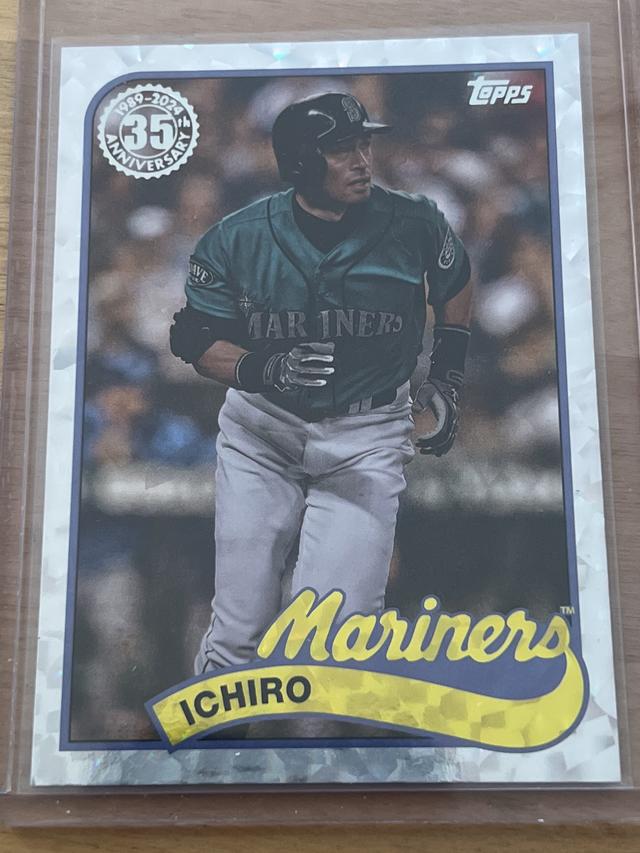 2024 Topps Series 1 Ichiro 1989 TOPPS BASEBALL FOIL MEGA BOX CARDS #89B-42