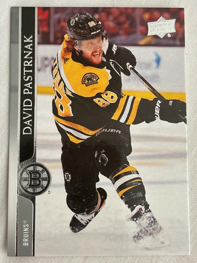 2020-21 Upper Deck Series 1 David Pastrnak Base Set #18