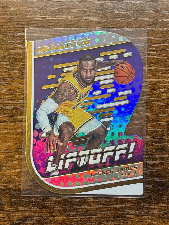 2018-19 Panini Revolution LeBron James Liftoff! #4 Lakers