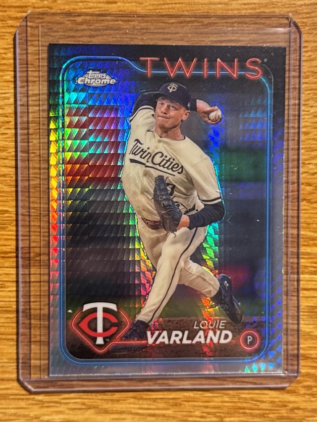 2024 Topps Chrome Update Louie Varland ﻿Base Set Prism Refractors #USC90