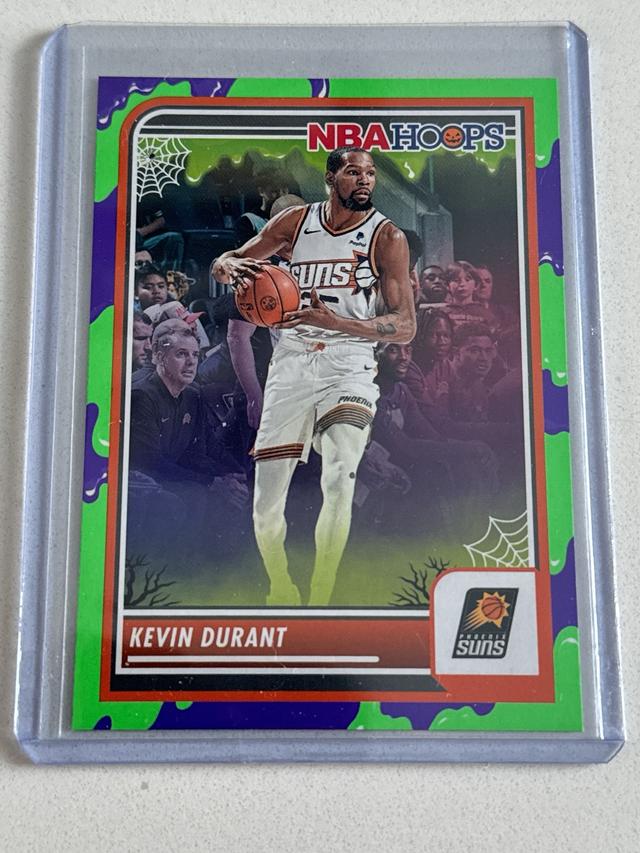 2023-24 NBA Haunted Hoops Kevin Durant ﻿BaseHauntedHoopsChecklist Slime #209