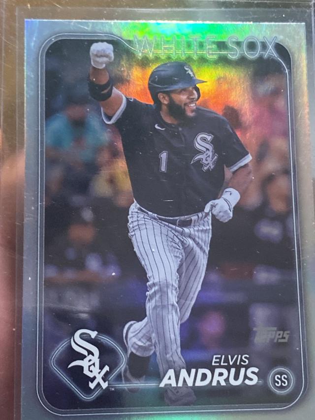 2024 Topps Series 2 Elvis Andrus BASE SET Rainbow Foil #475