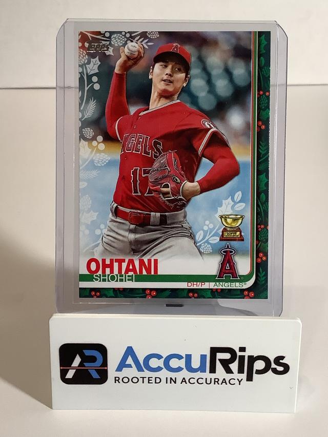 2019 Topps Holiday Mega Box Shohei Ohtani BASE Base #HW33