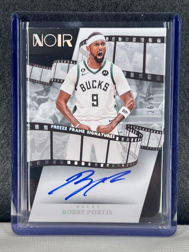 2023-24 Panini Noir Basketball Bobby Portis Freeze Frame Signatures #FFS-BPO